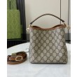 Borsa a secchiello Gucci GG Emblem Mini 815118 Caffè
