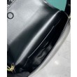 Bora Pari all'originale replica a tracolla con patta Prada Arque 1BD365 Nero