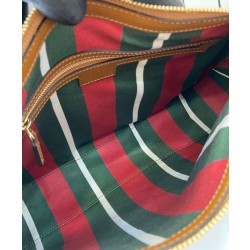 Borsa a tracolla media Gucci GG Emblem 815217 Caffè