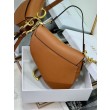 Borse Replica Saddle Dior con tracolla in pelle di vitello martellata marrone