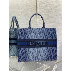 Borsa tote media Dior in jacquard blu denim obliquo