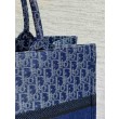 Borsa tote media Dior in jacquard blu denim obliquo