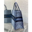 Borsa tote media Dior in jacquard blu denim obliquo