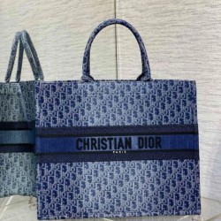 Qualità Specchio Replica Borsa tote media Dior in jacquard blu denim obliquo Riproduzione Fedele Borsa tote media Dior in jacquard blu denim obliquo imitazioni