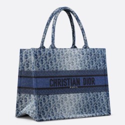 Borsa tote media Dior in jacquard blu denim obliquo