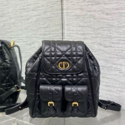 Qualità Specchio Replica Zaino medio Dior Caro in pelle di agnello nero Macrocannage Riproduzione Fedele Zaino medio Dior Caro in pelle di agnello nero Macrocannage imitazioni