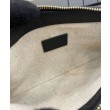 Dettagli perfetti Borsa Super Mini Gucci con stemma GG 815278 Nera