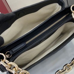 Qualità Specchio Replica Dettagli perfetti Borse di alta qualità piccola Gucci GG Emblem 815263 Nero Riproduzione Fedele Dettagli perfetti Borse Replica di alta qualità piccola Gucci GG Emblem 815263 Nero imitazioni