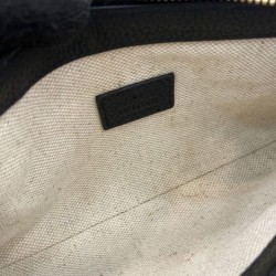 Qualità Specchio Replica Dettagli perfetti Borsa Super Mini Gucci con stemma GG 815278 Nera Riproduzione Fedele Dettagli perfetti Borsa Super Mini Gucci con stemma GG 815278 Nera imitazioni