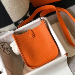 Qualità Specchio Replica Mini borsa Hermes Evelyne III TPM in pelle Clemence arancione Riproduzione Fedele Mini borsa Hermes Evelyne III TPM in pelle Clemence arancione imitazioni