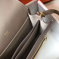 Qualità Specchio Replica Mini borsa Hermes Sac Roulis in pelle di vitello Evercolor grigia Riproduzione Fedele Mini borsa Hermes Sac Roulis in pelle di vitello Evercolor grigia imitazioni