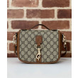 Imitazione Borsa a tracolla mini Gucci con stemma GG 815211 Caffè Imitazione Borsa a tracolla mini Gucci con stemma GG 815211 Caffè