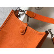 Mini borsa Hermes Evelyne III TPM in pelle Clemence arancione Mini borsa Hermes Evelyne III TPM in pelle Clemence arancione