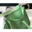 Mini borsa Hermes Evelyne III TPM in pelle Clemence verde criquet Mini borsa Hermes Evelyne III TPM in pelle Clemence verde criquet
