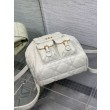 Zaino medio Dior Caro in pelle di agnello bianco Macrocannage