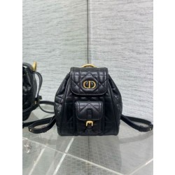 Zaino piccolo Dior Caro in pelle di agnello macrocannage nera