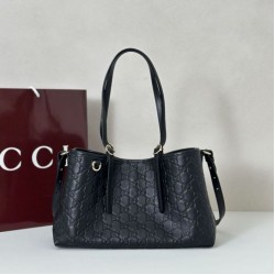 Replica qualità specchio Borse  tote media Gucci 815214 GG Emblem pelle goffrata nera
