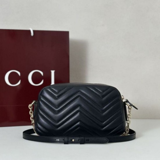 Replica Gucci 855273 GG Marmont borsa piccola per fotocamera nera Imitazioni Replica qualità specchio Gucci 855273 GG Marmont borsa piccola per fotocamera nera