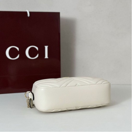 Replica Gucci 855273 GG Marmont borsa piccola per fotocamera bianco Imitazioni Replica qualità specchio Gucci 855273 GG Marmont borsa piccola per fotocamera bianco