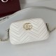 Replica Gucci 855273 GG Marmont borsa piccola per fotocamera bianco Imitazioni Replica qualità specchio Gucci 855273 GG Marmont borsa piccola per fotocamera bianco