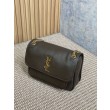 Borsa a spalla YSL Saint Laurent Niki Media/Grande pelle di agnello grana caffè leggero