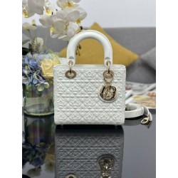 Borsa Dior Cannage Lucky Star Studded Mini Lady Dior con ciondoli D.I.O.R. Bianca