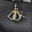 Borsa Dior Toujours Media/Grande pelle di vitello Macrocannage nera