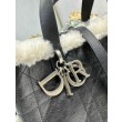 Borsa tote DiorAlps piccola/media Dior Toujours Vertical con impunture Macrocannage e finiture in lana nero