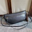 Borse Celine Halfmoon Soft Triomphe morbida pelle di agnello lucida Nera