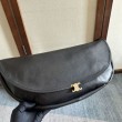 Borse Celine Halfmoon Soft Triomphe morbida pelle di agnello lucida Nera