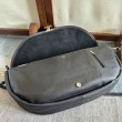 Borse Celine Halfmoon Soft Triomphe morbida pelle di agnello lucida Nera