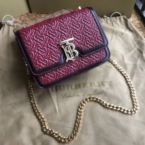 Replica 1:1 Bora Pari all'originale replica TB piccola in pelle di agnello con monogramma trapuntato rossa Outlet Bora Pari all'originale replica TB piccola in pelle di agnello con monogramma trapuntato rossa imitazioni perfette