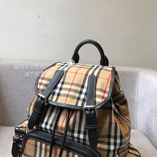 Zaino Medium da donna con motivo Vintage check e banda con icona imitazioni perfette