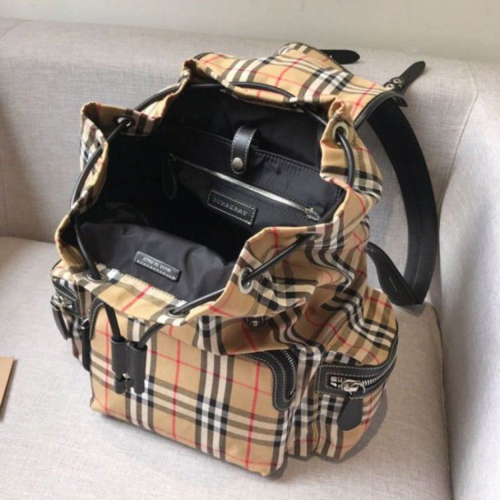 Replica 1:1 Zaino Medium Men con motivo Vintage check e banda con icona Outlet Zaino Medium Men con motivo Vintage check e banda con icona imitazioni perfette