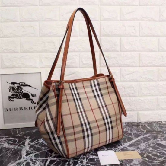 Riproduzione Fedele Haymarket Check Tote Borse 8886 Marrone imitazioni Replica Alta Qualità Haymarket Check Tote Borse 8886 Marrone