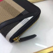 Alta gamma replica House Check Portafoglio B8849 Nero Alta gamma replica House Check Portafoglio B8849 Nero