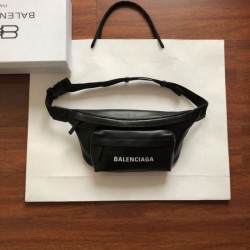 Marsupio Balenciaga Nero Dupe Perfetta Cloni Firmate Marsupio Balenciaga Nero imitazioni