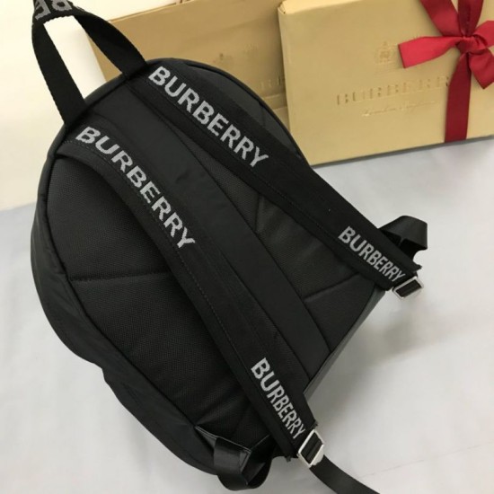 Cloni Firmate Zaino ECONYL Logo Burberry stampa  imitazioni
