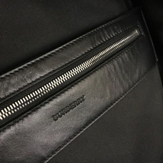 Cloni Firmate Zaino ECONYL Logo Burberry stampa  imitazioni
