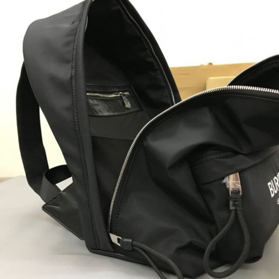 Cloni Firmate Zaino ECONYL Logo Burberry stampa  imitazioni