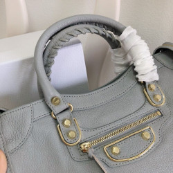 Borsa da citt&agrave; Balenciaga Classic con bordo metallizzato azzurro