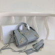 Borsa da città Balenciaga Classic con bordo metallizzato azzurro Borsa da città Balenciaga Classic con bordo metallizzato azzurro