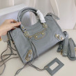 Borsa da città Balenciaga Classic con bordo metallizzato azzurro Borsa da città Balenciaga Classic con bordo metallizzato azzurro