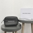 Borsa per fotocamera piccola Balenciaga Everyday liscia vitello nera