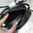 Borsa per fotocamera piccola Balenciaga Everyday Pelle di vitello pieno fiore nera