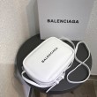 Borsa piccola per fotocamera Balenciaga Everyday liscia vitello beige