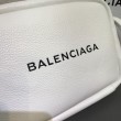 Borsa piccola per fotocamera Balenciaga Everyday liscia vitello beige