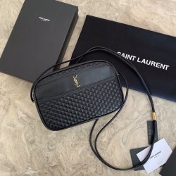 Replica Borsa fotografica YSL Saint Laurent Victoire nera Griffate