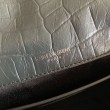 Bora Pari all'originale replica media YSL Saint Laurent Niki Nera