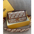Borsa Baguette In Pelle Con Ricamo FF 8BR600 Caffè Borsa Baguette In Pelle Con Ricamo FF 8BR600 Caffè